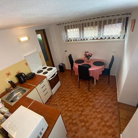 Privat Tilia Apartment Ivachnova Exterior photo
