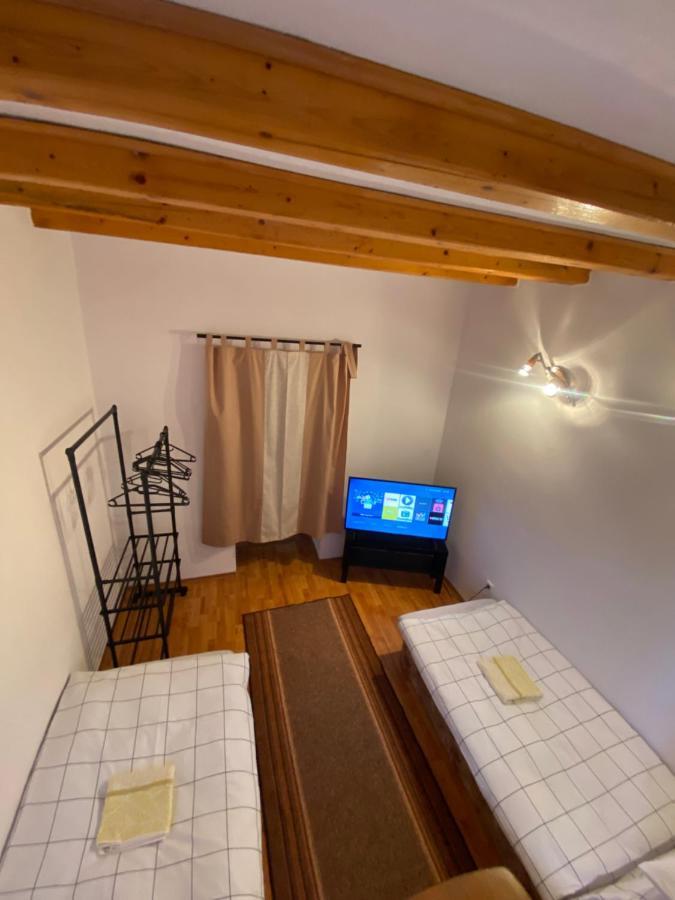 Privat Tilia Apartment Ivachnova Exterior photo