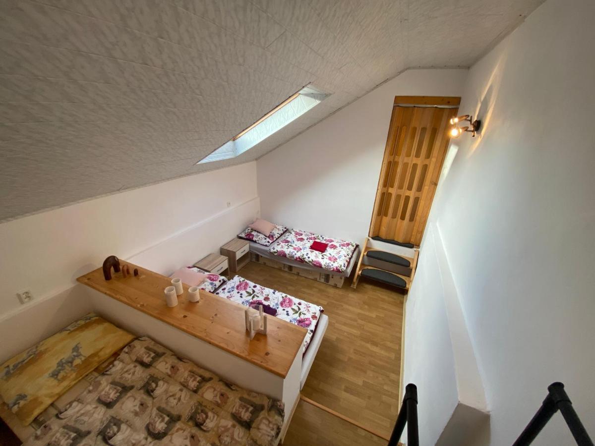 Privat Tilia Apartment Ivachnova Exterior photo