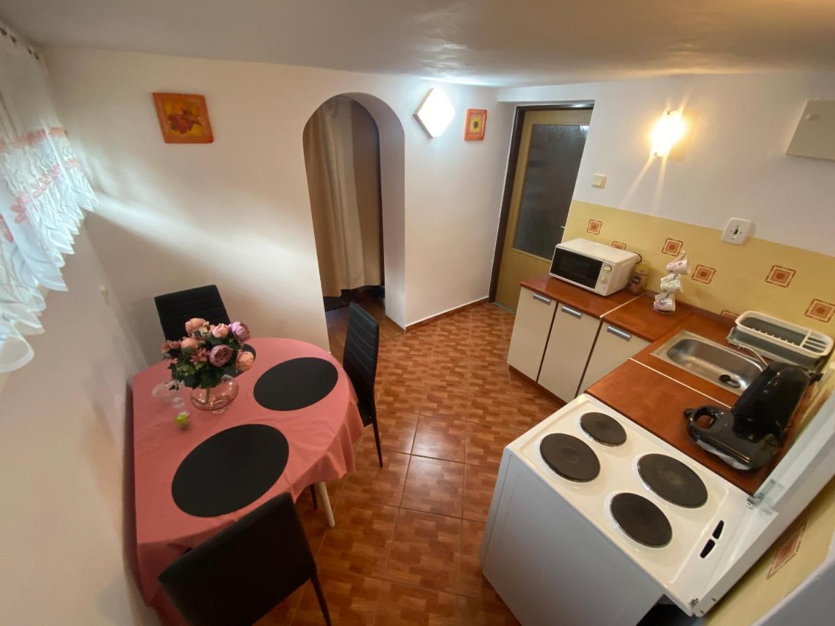 Privat Tilia Apartment Ivachnova Exterior photo